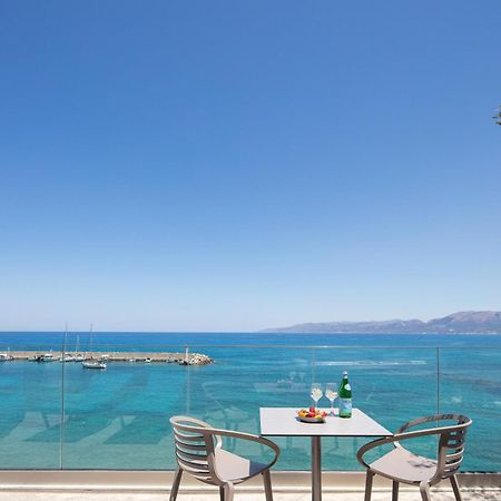 Skipper Beachfront Suites Hersonissos  Esterno foto