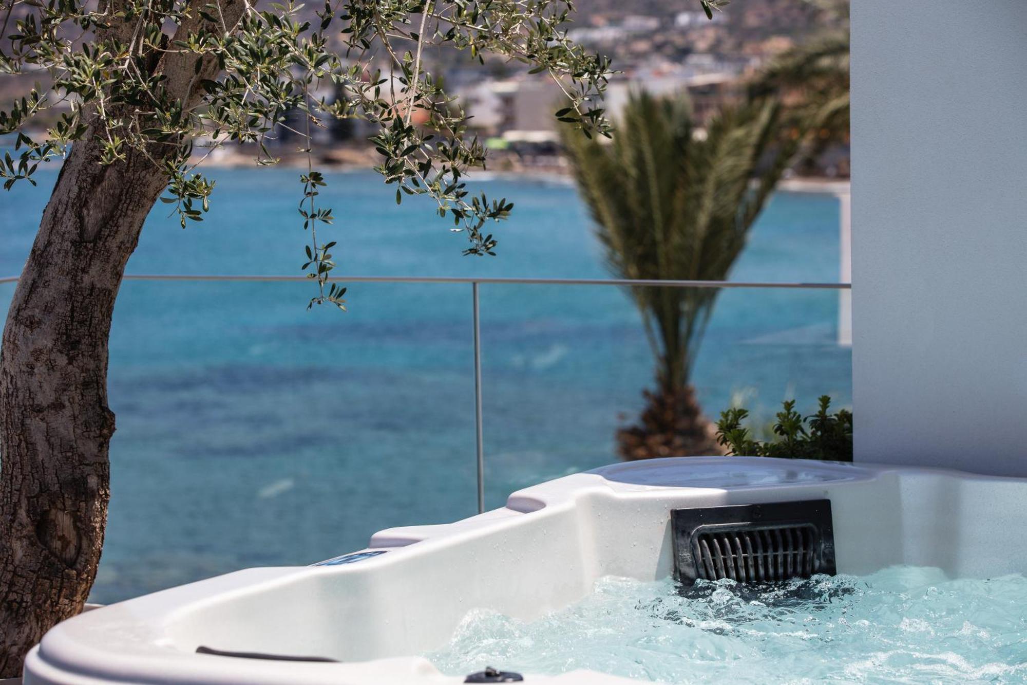 Skipper Beachfront Suites Hersonissos  Esterno foto
